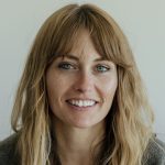 Le 3ème témoignage est une femme qui donne 5 étoiles. Son commentaire est :